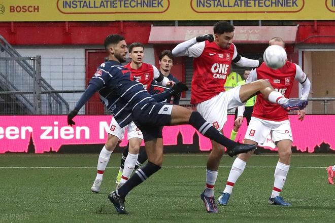 后卫逼入死 后卫逼入死