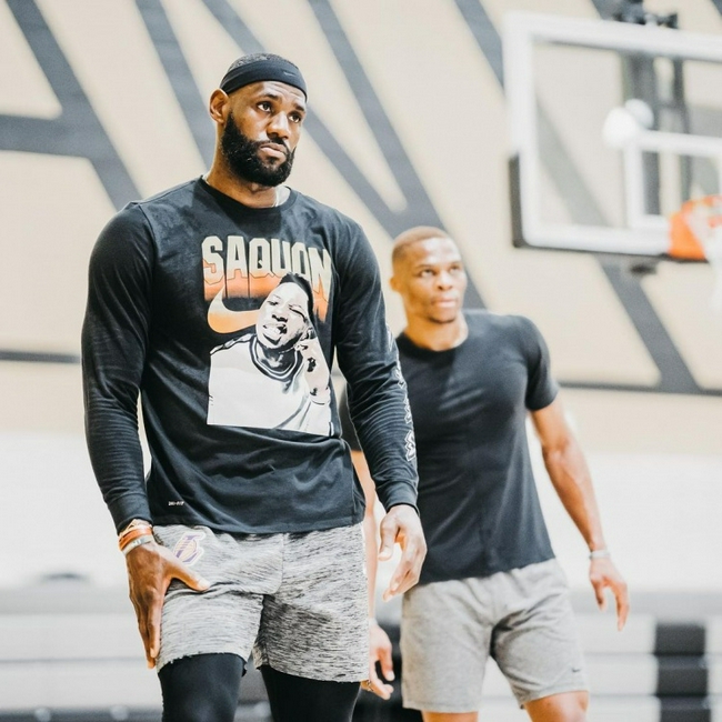 本文聚焦排 本文聚焦排